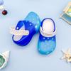 2024 nuevo para niños cool flash suela gruesa antideslizante luminosas zapatos con agujeros moda zapatillas baotou