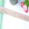 Venta al por mayor del fabricante Yiwu Trading presenta nuevos accesorios de encaje con flecos, accesorios para la ropa y encaje de borlas coloridas para cortinas