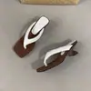 Chanclas de cuña estilo coreano para mujer, para uso exterior en verano, nuevas sandalias de playa de vacaciones de moda 2026 para mujer