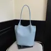 Bolso de mano grande para mujer con textura tejida, bolso de hombro moderno, nuevo bolso tipo cubo liso de verano para el trabajo