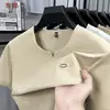 Top de manga corta de alta calidad, nueva camiseta casual para hombre de manga corta con cuello redondo, logotipo de estampado en caliente de moda, manga corta de color liso simple