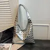 Bolso Nuevo Estilo con Remaches y Correa Ancha para Comercio Exterior, Tendencia 2026 Gran Capacidad Simple Casual Texturizado Bolso Cubo de Hombro Único para Mujer
