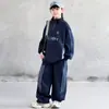 Roupa infantil para meninos, conjunto esportivo de outono 2026 novo estiloso estilo primavera e outono, conjunto casual de duas peças para crianças maiores