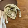 Bufanda triangular simple de estilo coreano para niños para otoño e invierno, calentador de cuello con doble pompón para niños pequeños, bufanda suave a prueba de viento para niños y niñas