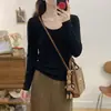 Camiseta casual de manga larga con cuello en U estilo coreano de rayón de 260 g para mujer, camiseta básica de color liso para otoño, ajuste ceñido, top para mujer