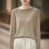 Suéter de tricô de lã fina com manga vazada de crochê, ombro único, estilo romântico francês, para mulheres, gola redonda, top modelador e elegante
