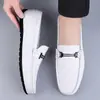 Mocassins Masculinos da Moda, Couro Bovino de Primeira Camada, Padrão de Couro de Crocodilo, Superfície Macia, Solado Macio, Sapatos Casuais Slip-On Confortáveis e Respiráveis para Homens