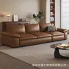 Sofá retro minimalista de cuero encerado al aceite, diseño simple estilo italiano para salas de estar pequeñas, modelo nuevo, sofá recto de tres plazas de cuero genuino