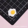 Café da Manhã Divertido e Curativo para Crianças Ovo Cozido Mole Acessórios de Resina DIY Cola de Creme Casa de Brinquedo Presilha de Cabelo Acessórios de Cabelo Chaveiro