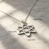Pingente cruzado estiloso e versátil, popular na Amazon na Europa e América, colar com pingente hexagonal, colar de cruz