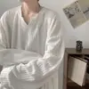 Camiseta de Manga Larga para Hombre Moderna Transfronteriza Textura Pesada Camiseta para Hombre Sensación de Primavera y Otoño Corte Holgado Top Marca Moderna Guapo Pícaro Cuello en V