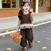 Conjunto de Roupas de Outono para Meninas 2025 Novo Estilo Moda Infantil Elegante Estilo Coreano Conjunto de Três Peças Moda de Outono para Menininhas