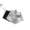Verão 2026 Novos Shorts Jeans Ultra-Curtos Retrô Femininos Versáteis Emagrecedores Linha A Peça Externa Shorts de Perna Larga Hot Girl