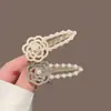 Elegante presilha de cabelo flor de rosa, presilha versátil para franja, grampo de cabelo, presilha de cabelo com pérolas, presilha jacaré, presilha lateral, acessório de cabelo