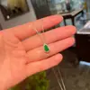 Collar de Calabaza Verde Estilo Vintage para Mujer, Simbolizando Fortuna, Prosperidad y Longevidad, con un Toque de Lujo, Cadena Delicada de Jade Imitación, Accesorio Versátil de Lujo Ligero de Moda