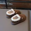 Zapatos Birkenstock para Niña Otoño/Invierno 2025 Nuevo Estilo Suela Suave Zapatos de Algodón para Bebé Niña Niña Pequeña con Felpa Zapatos Peludos para Exteriores Botas de Nieve