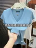 Camiseta de Verão 2026 com Decote em V e Manga Curta para Mulheres, Cor Sólida Slim Fit de Algodão de Bambu, Design Coreano Moderno
