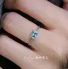 Anillo de Lujo Ligero Estilo Coreano con Circonita Super Brillante, Diseño de Nicho con Diamantes Cuadrados, Estilo Minimalista, Anillo Abierto Ajustable Exquisito