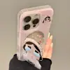 Soporte para Muñeca Llorona con Patrón Rosa Adecuado para Funda de Teléfono Xiaomi 17, Oppo Redmi Vivo Cubierta Protectora Magnética de Doble Capa IMD