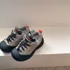 [Liquidación de Tallas Agotadas] Zapatos Deportivos Infantiles Estilo Primavera y Otoño, Zapatos Transpirables de Malla para Senderismo al Aire Libre para Niños y Niñas, Zapatos de Entrenamiento Alemanes