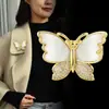 Broche de Mariposa de Nácar Natural Estilo Nuevo Hecho a Medida, Elegante Pin para Abrigo y Traje, Accesorio para Ropa de Mujer