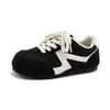 Zapatos de Carreras Rojos Zapatos de Entrenamiento Alemanes para Mujer Estilo Nuevo 2026 Diseño de Nicho Zapatos de Tabla Zapatos Deportivos Casuales Niños