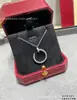 Collar de uñas con taladro de cabeza y cola de diamantes completos familia K versión alta, mismo estilo que las socialités, estilo de lujo ligero, incrustado con diamantes, sensación de alta gama, cadena para la clavícula