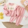 Conjunto de dos piezas para niña 2024 con pantalón de bebé con volantes, tejido de punto, otoño e invierno, nuevo estilo, pantalones acampanados de dos piezas para niños.