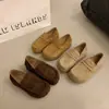 Mocassins de tamanho pequeno com aumento de altura e sola grossa para mulheres outono slip-on dois usos retrô Mules Mesclados sapatos únicos