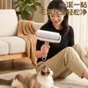 Rodillo quitapelusas con rollos de papel desprendibles, una herramienta versátil para eliminar pelusa, pelo de mascotas y cabello de la ropa y la ropa de cama