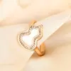 Anillo de Lujo Ligero de Moda Coreana Tendencia en Tiktok con Microincrustaciones de Diamante y Madreperla para Mujer con Acabado de Alta Gama Que No Se Desvanece