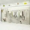 2021 Loja de Roupas da Moda Expositores de Parede Estilo Novo Roupas Femininas Prateleira de Parede Cabide de Aço Inoxidável Cabideiro Estiloso