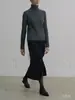 Suéter de cuello alto para mujer de lana de cachemira de alta calidad, nuevo suéter cálido de costilla ajustado de lana merino para otoño e invierno para mujer