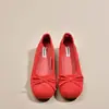 Sapatilhas retro francesas com laço para mulheres, novo estilo primavera/verão 2026, sapatos baixos de corte baixo para combinar com saias, sapatos de vovó.