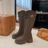 Botas Largas Estilo Melanoid para Mujer 2026 Otoño Nueva Llegada Tacón Grueso Hebilla de Cinturón Adelgazantes Pequeñas Tallas Grandes Botas de Caballero