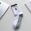 Calcetines de Yoga Frutal Otoño e Invierno Antideslizantes Profesionales para Mujer Nuevos de Entrenamiento Pilates Deportes de Interior de Caña Media con Pantalones de Tiburón