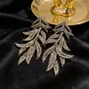 Nuevos Pendientes Retro de Hoja con Diamantes Completos de Otoño, Personalizados, Diseño de Moda y de Alta Gama, Pendientes Exagerados Versátiles de Nicho para Mujer