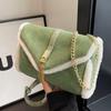 Este ano, a bolsa pequena popular feminina outono e inverno combinando 2023, nova bolsa mensageiro com corrente retrô fosca, pequena bolsa quadrada peluda