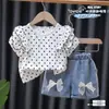 Nuevo Conjunto de Verano para Niñas de Lunares con Mangas Cortas, Lindo Conjunto de Dos Piezas con Shorts de Mezclilla, Moderno y a la Moda para Bebés