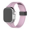 Correa deportiva magnética de silicona con hebilla plegable para Apple Watch S8 y S9