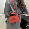 Bolsa Quadrada Pequena Casual Versátil Tendência Verão 2026 Nova Moda Estilo Coreano Simples Bolsa de Ombro Transversal de Mão