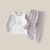 Conjunto de dos piezas de otoño para niños, de manga larga y pierna larga, transpirable y cómodo, disponible en tallas grandes, un atuendo de dos piezas para bebés