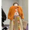 Conjunto de cárdigan de punto de otoño para niñas Nuevo 2026 Manga larga Retro Casual Atuendo de dopamina para niñas Moderno