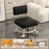 Banqueta Baixa com Rodas Universal Banqueta Doméstica com Rodas Confortável para Sentar por Muito Tempo Banqueta Pequena com Rodas Banqueta com Rodízios Móveis para Cuidar de Crianças