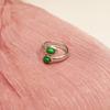 Anillo abierto retro europeo y americano de acero inoxidable con forma de serpiente, chapado en oro galvanizado de 18 quilates y patrón turquesa incrustado.