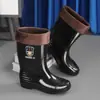 Botas de Chuva Masculinas Zhengli Botas de Chuva de Cano Curto de Cano Alto Impermeáveis Antiderrapantes Cobertura de Veludo Espessada Resistente a Ácidos e Álcalis Calçados de Água Extra Altos Botas de Borracha de Proteção do Trabalho