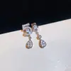 Baño de Oro Real de 18k Zirconia Gota de Agua Número Pulsera Pendientes Collar Set Diseño de Nicho Sentido Accesorios Moda Mujer