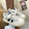 Zapatillas Blancas de Alta Apariencia Nueva Colección Primavera 2026 Zapatos de Tabla Color Verde Menta Originales de Nicho Casual Retro Suela Gruesa Zapatos de Entrenamiento Alemanes