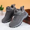 Zapatos de terciopelo cálidos para hombres y mujeres, zapatos de viaje para deportes al aire libre de invierno, zapatos de talla grande para caminar de mediana edad y ancianos, zapatos de mujer