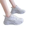 Tênis de Papai Feminino de Solado Grosso 2022 Primavera Novo Estilo Coreano Casual Versátil Sapatos de Plataforma Sapatos Femininos de Estudante Tênis Pequenos Brancos